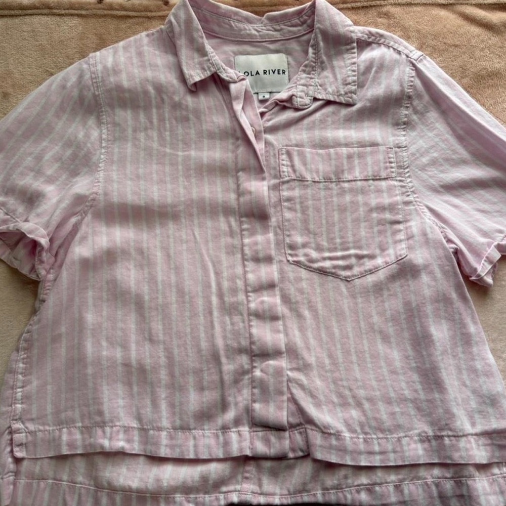 Short-Sleeve Pink Striped Button-Up Blouse